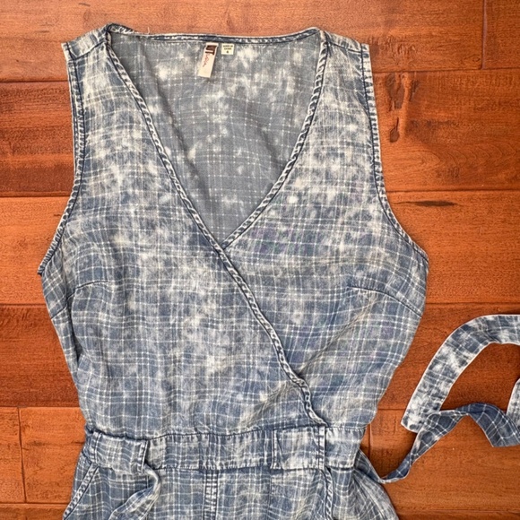 Split Front Plaid Chambray Midi Dress Size 4 by Kut From The Kloth Jules - Picture 4 of 16